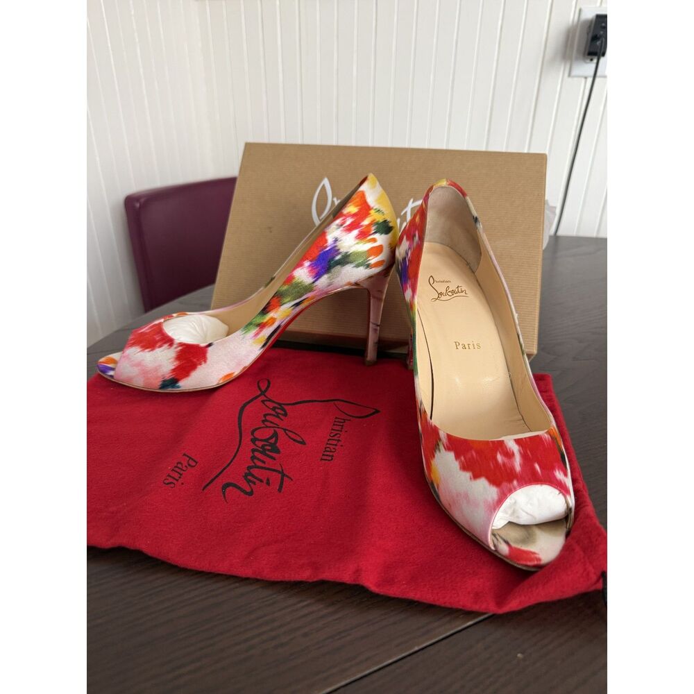 Christian Louboutin You You 85 Satin Bouquet Floral Peep Toe Pumps EU 41 w/ Box